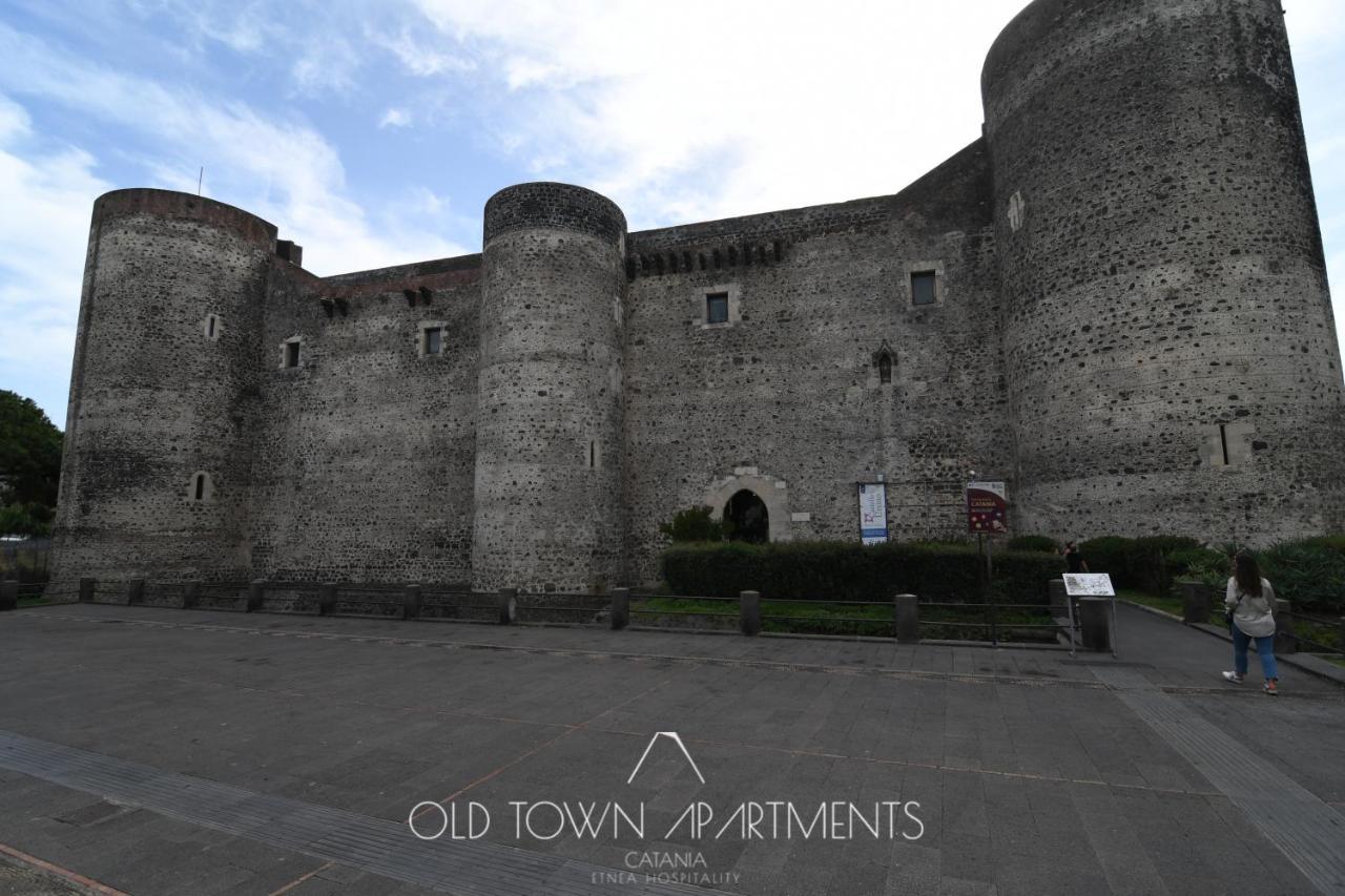 Old Town Apartments Catánia Buitenkant foto