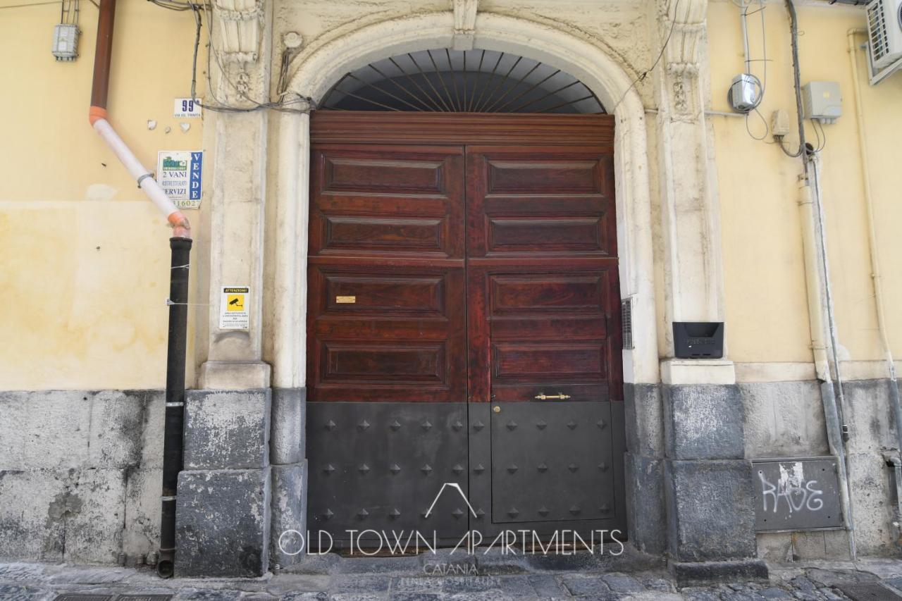 Old Town Apartments Catánia Buitenkant foto